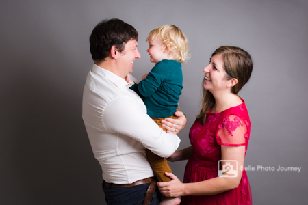 Wear christmas colours for photos